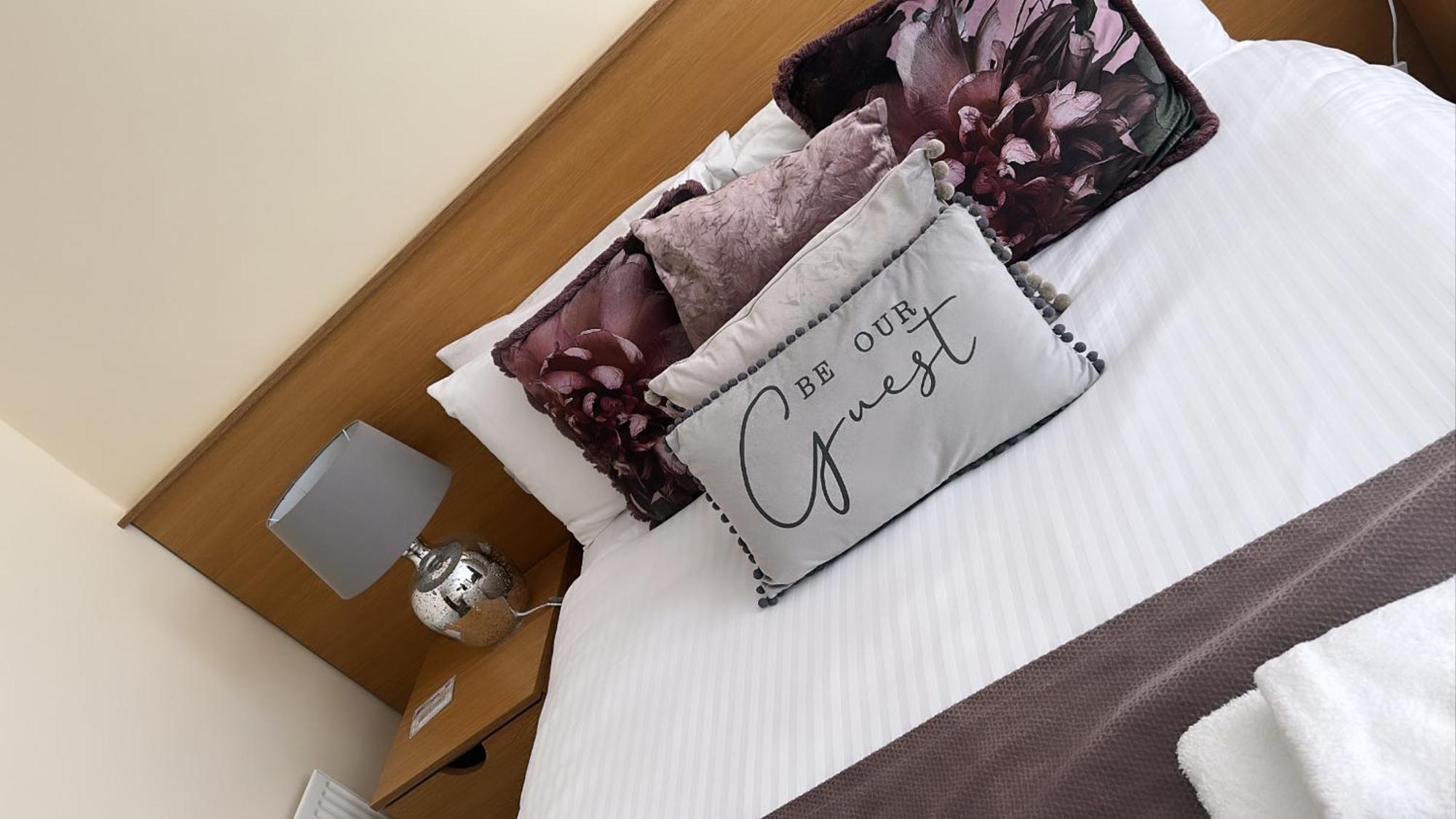The Hedges Hotel Stranocum Ngoại thất bức ảnh