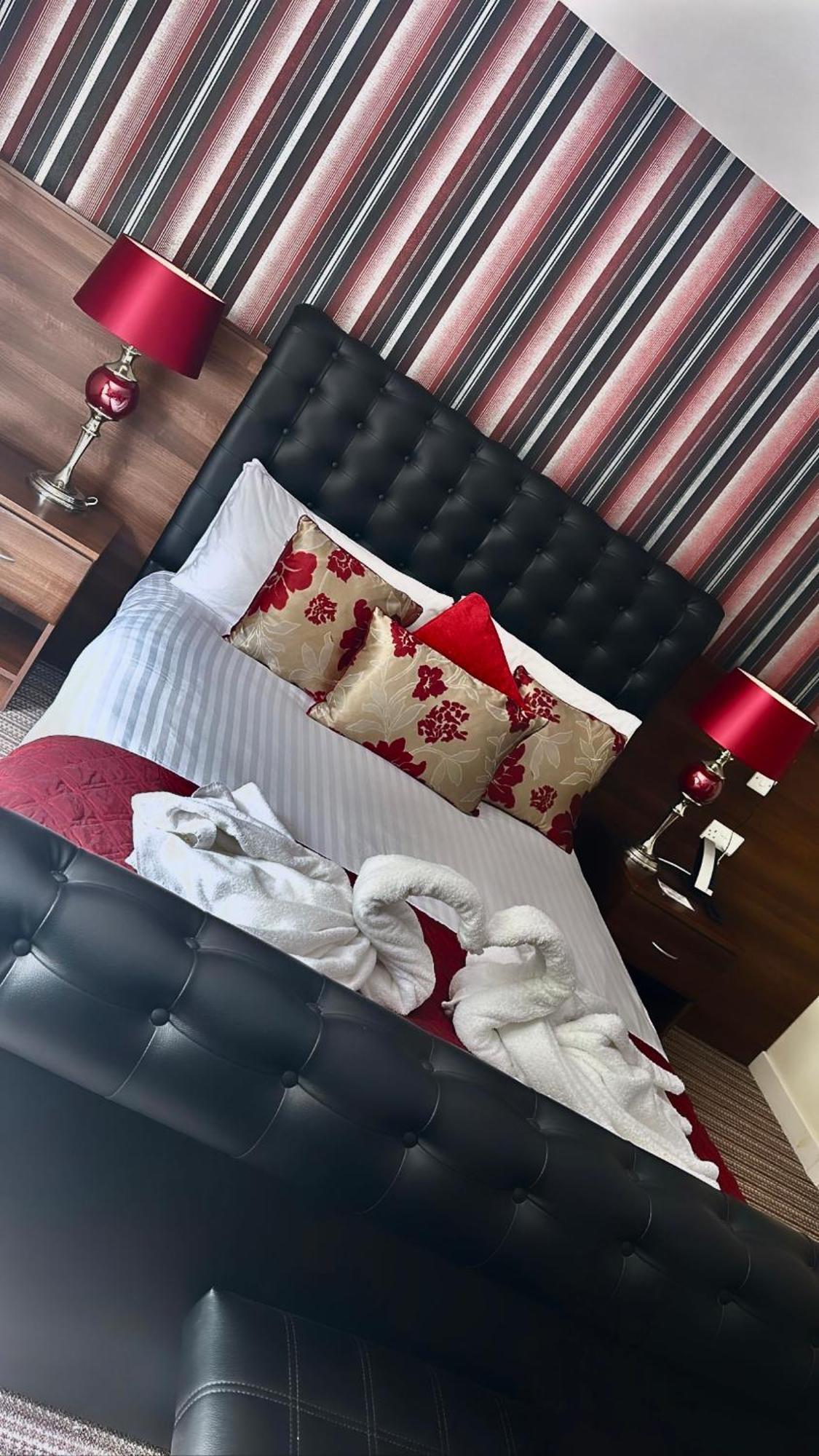 The Hedges Hotel Stranocum Ngoại thất bức ảnh