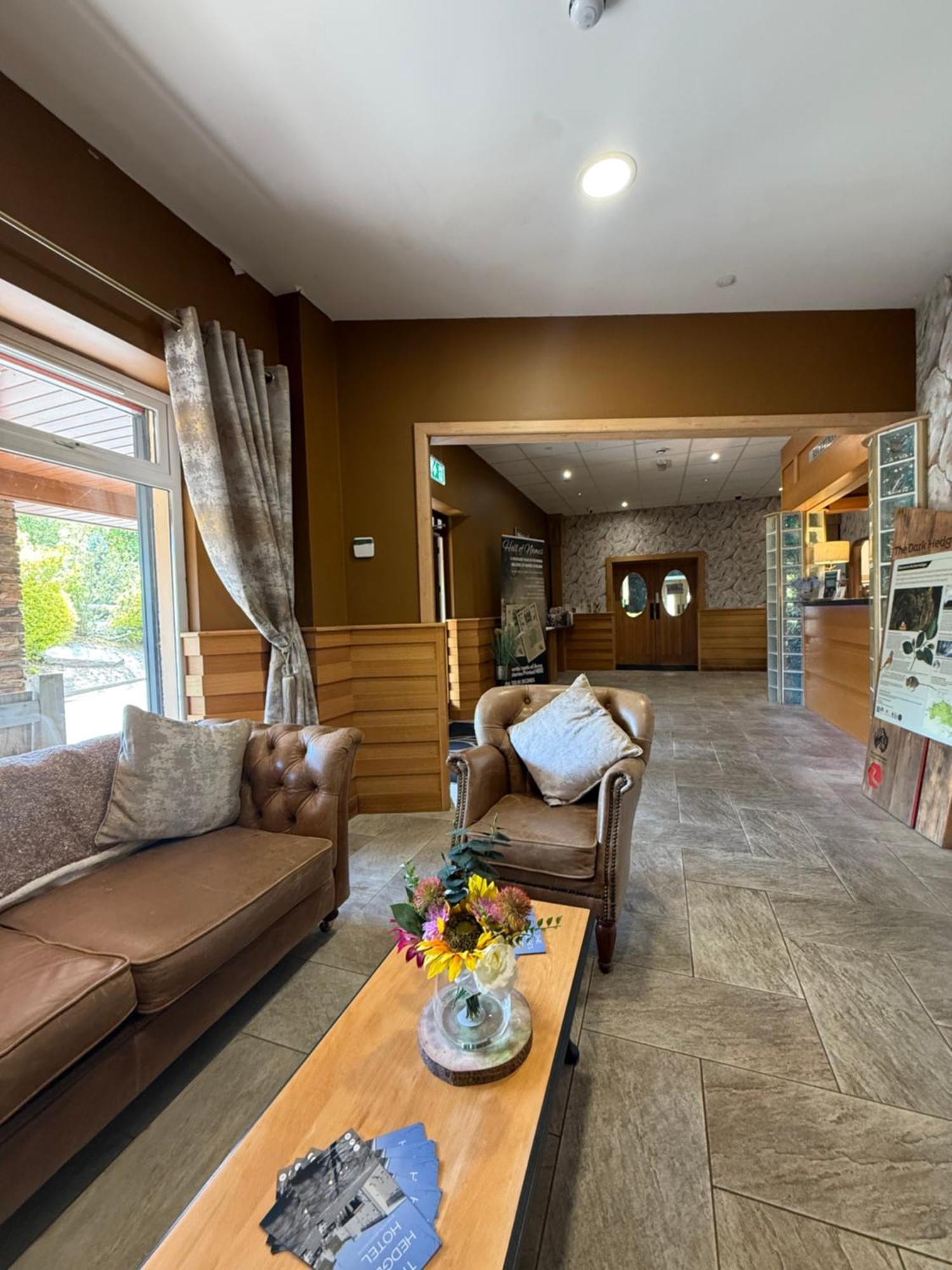 The Hedges Hotel Stranocum Ngoại thất bức ảnh